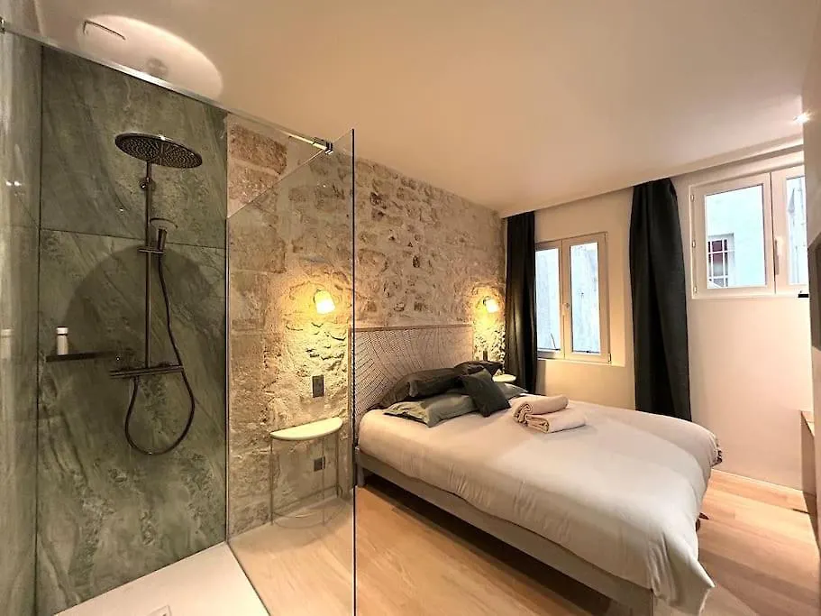Louvre -notre Dame 2bd, 2bath Ac شقة باريس